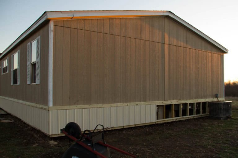 DIY Mobile Home Skirting