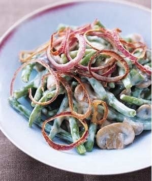 Green Beans with Mushrooms and Crispy Onion Rings