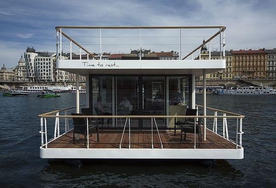 No. 1 Living Houseboat