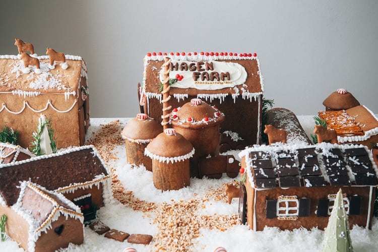 Gingerbread Farm Scene