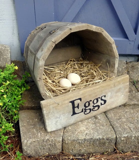 Wooden Barrel Nesting Box