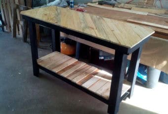 Pallet Kitchen Island with Pattern Top